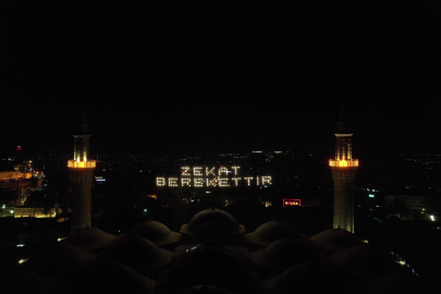 Ulucami'nin mahyası bu kez Uludağ'a doğru ışıldadı