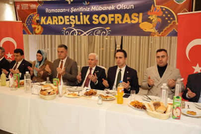 Bozbey Sancak’ta: Yeni Pazar’da dev iftar sofrası!