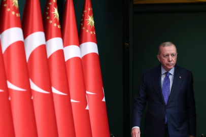 Milyonlarca emekliye çifte müjde: Ödeme takvimi netleşti!