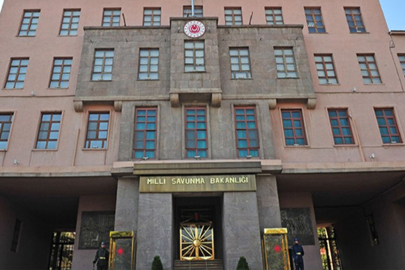 MSB'den flaş açıklama: Türk hava sahasına giren füze imha edildi!