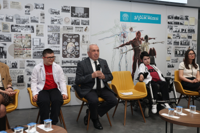 Kanseri yenen Başkandan mesaj: Hekimlere güvenin!