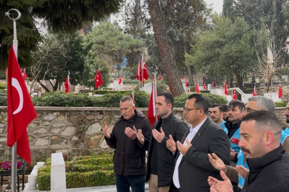 Pınarbaşı’nda dualar yükseldi: Şehit Aileleri ve Ülkü Ocakları’ndan kabir ziyareti