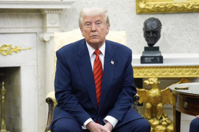 Trump’tan İran’a gözdağı: "Limanı devre dışı bıraktık, savaş bitince petrol fiyatları çakılacak!"