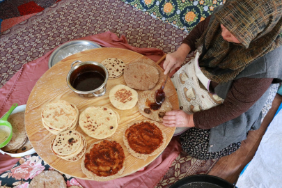 Unutulmaya yüz tutan lezzet: Bayram misafirlerine özel "Külçe" ikramı!