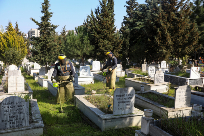 Bursa’da bayram temizliği seferberliği: 13 milyon metrekarelik alanda mezarlık mesaisi!