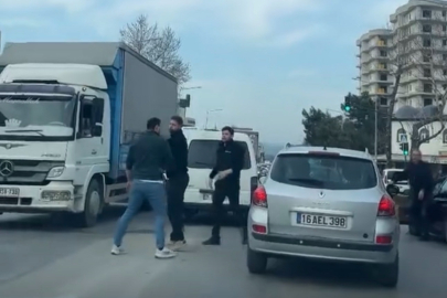 Trafik tartışması meydan muharebesine döndü!