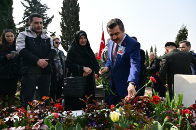 Oktay Yılmaz şehitlikleri ziyaret etti