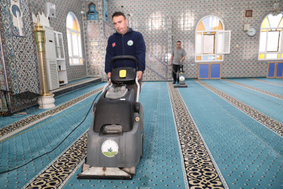 Ramazan Bayramında ibadetler temiz camilerde yapılacak