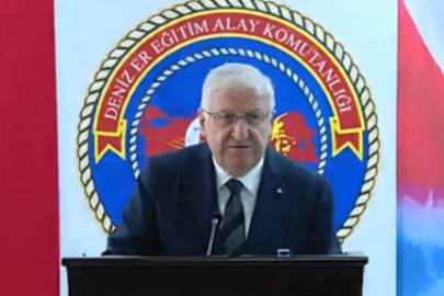 Bakan Güler Mehmetçikle bayramlaştı: “TSK her türlü tehdide hazır”