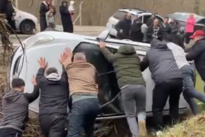 Bursa'daki zincirleme kazada araçlardan biri takla attı