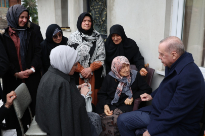 Erdoğan, Rize'de komşularıyla bayramlaştı