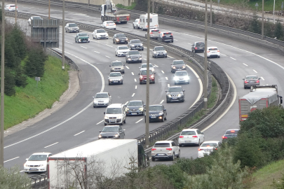 Tatil Bitti, yollar doldu: Bayram yolunda ekipler dron ile takipte