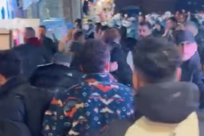 Bursa'da "Çarşı Karıştı"! Polisin güçlükle ayırdığı kavga çarşıyı ayağa kaldırdı