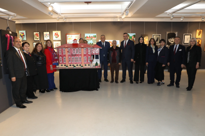 Bursa’nın "Olgun Gençleri" sahne aldı! Huzurevi sakinlerinden sanat resitali