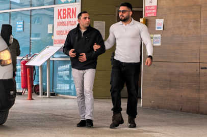 İnegöl’de polisten kaçamadı: 13 yıl hapis cezası vardı, narkotik ensesine yapıştı!