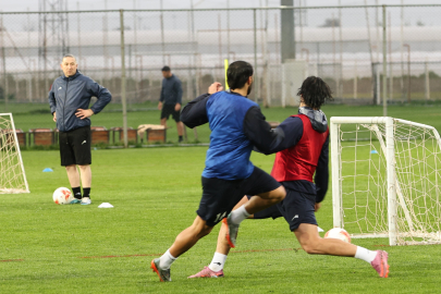 İran Milli Takımı kamp için Antalya'ya geldi