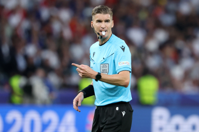 Türkiye - Romanya maçını François Letexier yönetecek