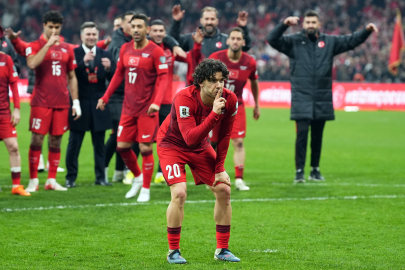 Beşiktaş Park’ta Arda ve Ferdi şov: Taraftara üçlü çektirdiler!