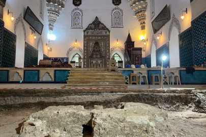 Muradiye Camii’nde 600 yıllık keşif: Tarihi havuz bulundu!