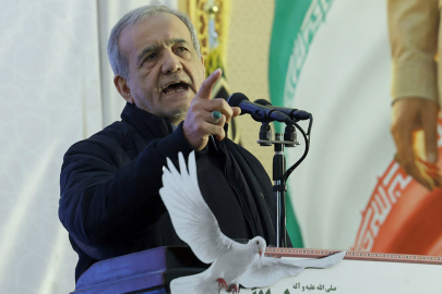 Pezeşkiyan'dan komşulara sert uyarı: Topraklarınızı açmayın!