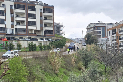 Mudanya’da yol çöktü, siteler tahliye riskiyle karşı karşıya!
