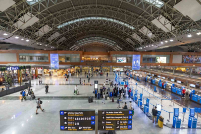 Sabiha Gökçen’de hava trafiği felç: 127 sefer iptal edildi!