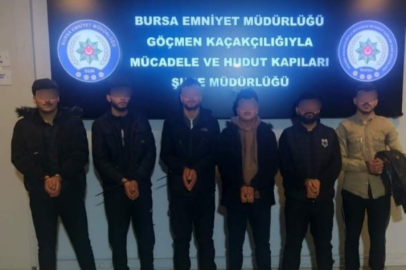 Bursa’da göçmen kaçakçılığına darbe: 17 düzensiz göçmen ve 4 organizatör yakalandı!