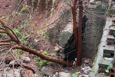 Yağmur zemini vurdu, istinat duvarı dayanamadı! Kükürtlü’de teknik alarm