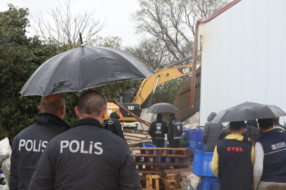 Yağmura rağmen yıkım durmadı! Nilüfer’de imara aykırı yapılara darbe