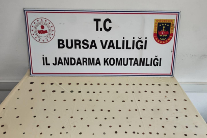 Bursa’da tarihi eser operasyonu: Mudanya’da 137 sikke ele geçirildi