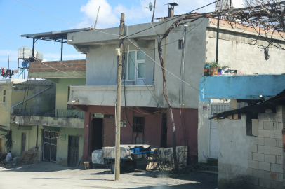 Araya girdi, canından oldu: Annesini kurtarmaya çalışan karısını bıçakladı