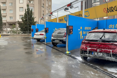 Gökyüzünden çamur yağdı: Araç sahipleri yıkamacılara akın etti