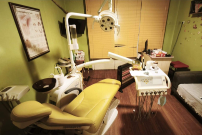 Bursa'da sahte dişçi operasyonu: 3 suçtan aranıyordu!