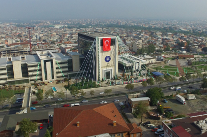 Büyükşehir’de ödemeler durduruldu, izinler iptal