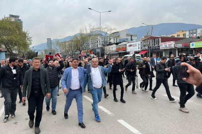 Ankara Caddesi'nde CHP eylemi: Yol kapatıldı, arbede çıktı!