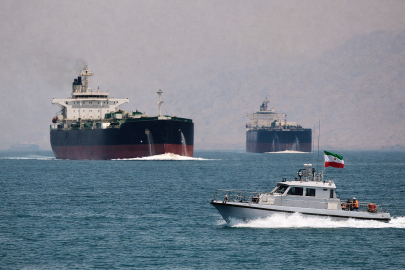 İran’dan Hürmüz kararı: Günde 15 gemi sınırı