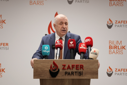 Ümit Özdağ’dan zehir zemberek açıklamalar: "Ekonomi finansal bir çatırdama yaşıyor!"