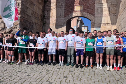 Bursa'da Fetih coşkusu: Tarihi Kent Koşusu tamamlandı