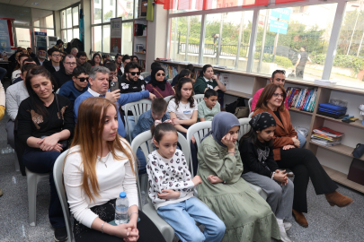 Türkiye'de bir ilk: Bursa'da görme engelliler için radyo tiyatrosu