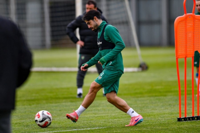 Özlüce'de final mesaisi: Timsah şampiyonluk için sahada