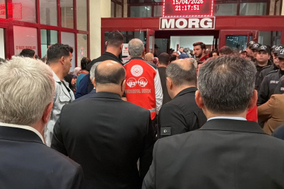 Hastanede gergin dakikalar: Valiye tepki, gazetecilere müdahale