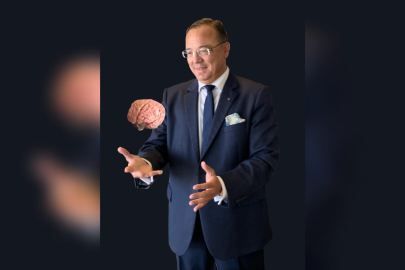 Bursa’nın gururu Prof. Dr. Türker Kılıç’a büyük onur: ÇEK Eğitime Katkı Ödülü Sahibi Oldu!