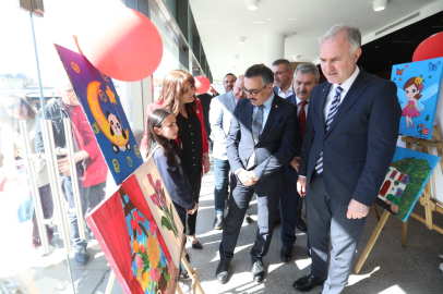 İnegöl'de minik ressamlardan 23 Nisan'a özel sergi!