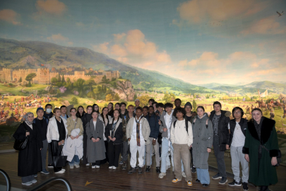 Panorama 1326 Bursa'da ziyaretçi rekoru: Bir günde 9 bin kişi!