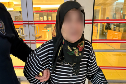 Yaşlı kadın, kendisine terlik atan yeğenini bıçakladı