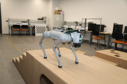 Gençler robot köpekleri eğitecek! BTÜ'den dev teknoloji hamlesi