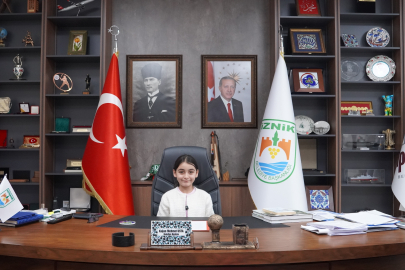 Makam aracıyla geldi, talimatları yağdırdı! İznik’te yeni başkan