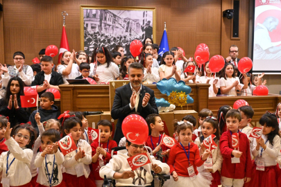 Meclis koltuğu çocukların oldu: Kararlar peş peşe geldi!