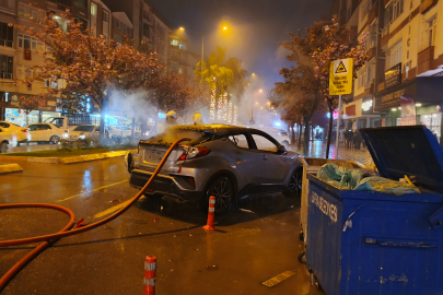 Babasıyla tartıştı, park halindeki aracı yaktı