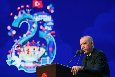 Cumhurbaşkanı Erdoğan: "Geleceği kötülüklere rağmen siz güzelleştireceksiniz"